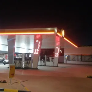 shell-pratirio-led-fotismos-night